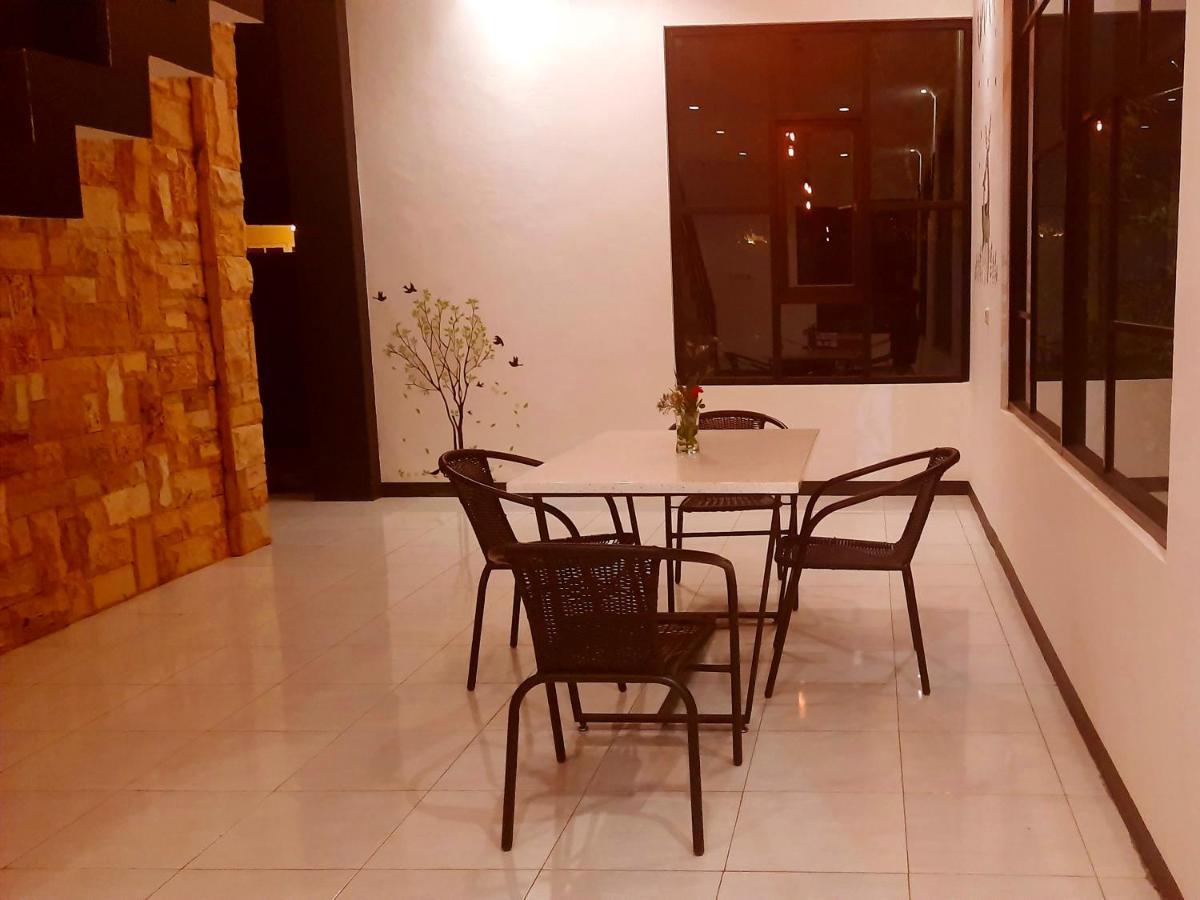 Cozy Stay Kupang Kupang  Dış mekan fotoğraf