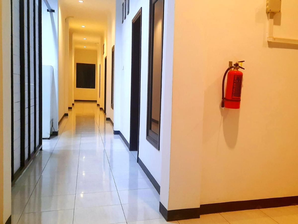 Cozy Stay Kupang Kupang  Dış mekan fotoğraf