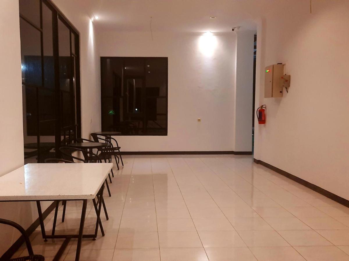Cozy Stay Kupang Kupang  Dış mekan fotoğraf