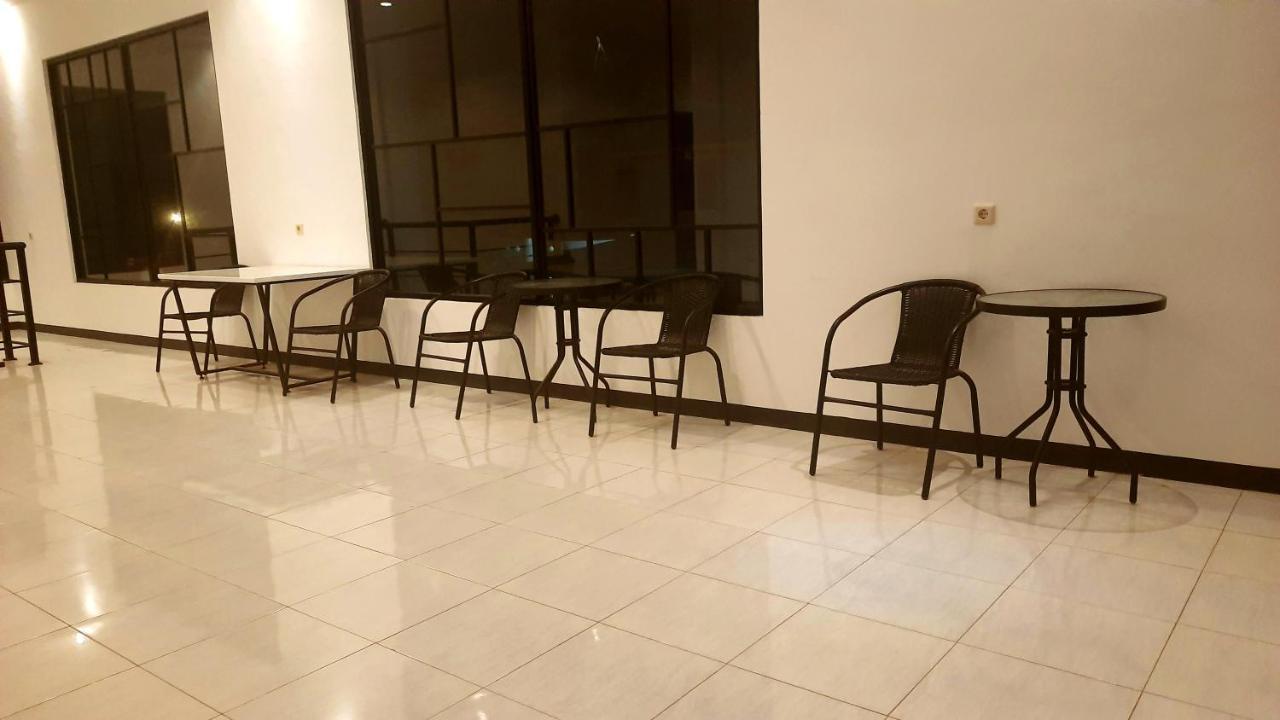 Cozy Stay Kupang Kupang  Dış mekan fotoğraf