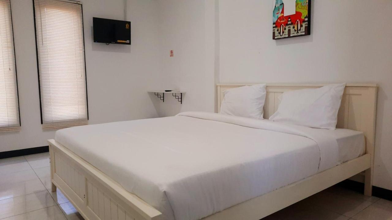 Cozy Stay Kupang Kupang  Dış mekan fotoğraf