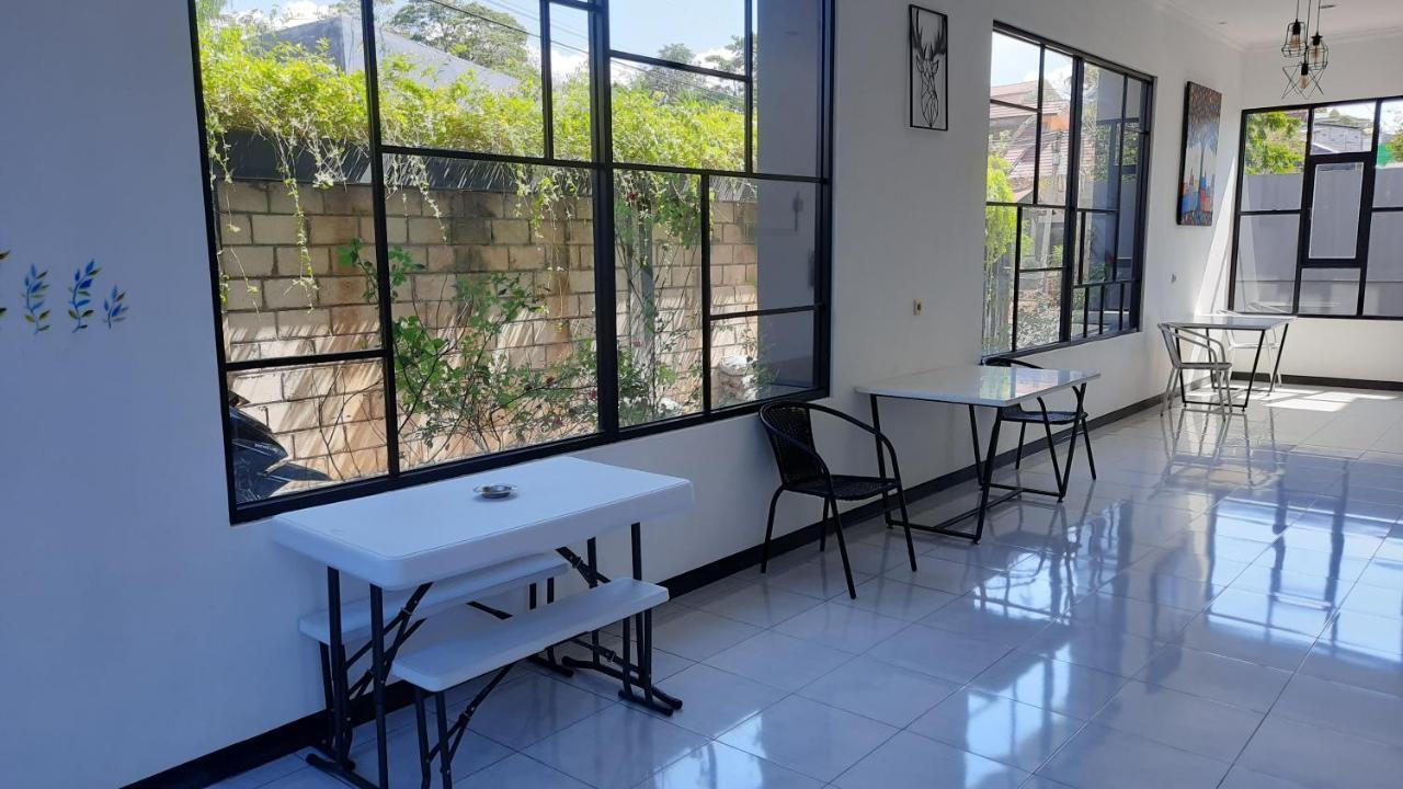 Cozy Stay Kupang Kupang  Dış mekan fotoğraf
