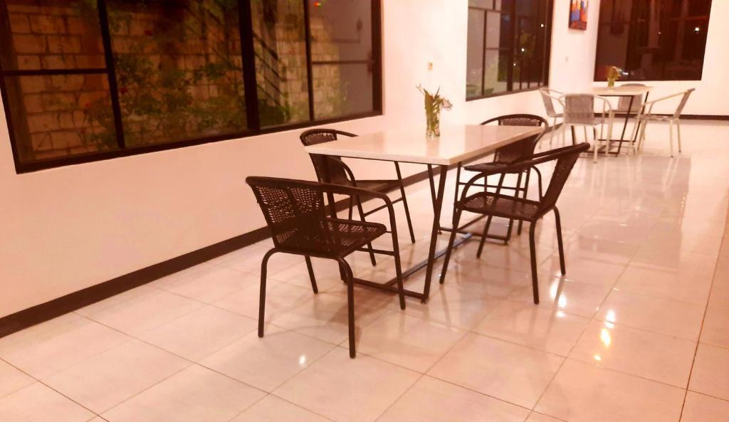 Cozy Stay Kupang Kupang  Dış mekan fotoğraf