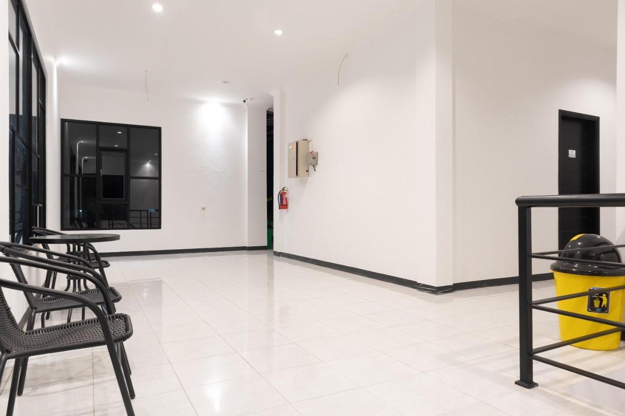 Cozy Stay Kupang Kupang  Dış mekan fotoğraf