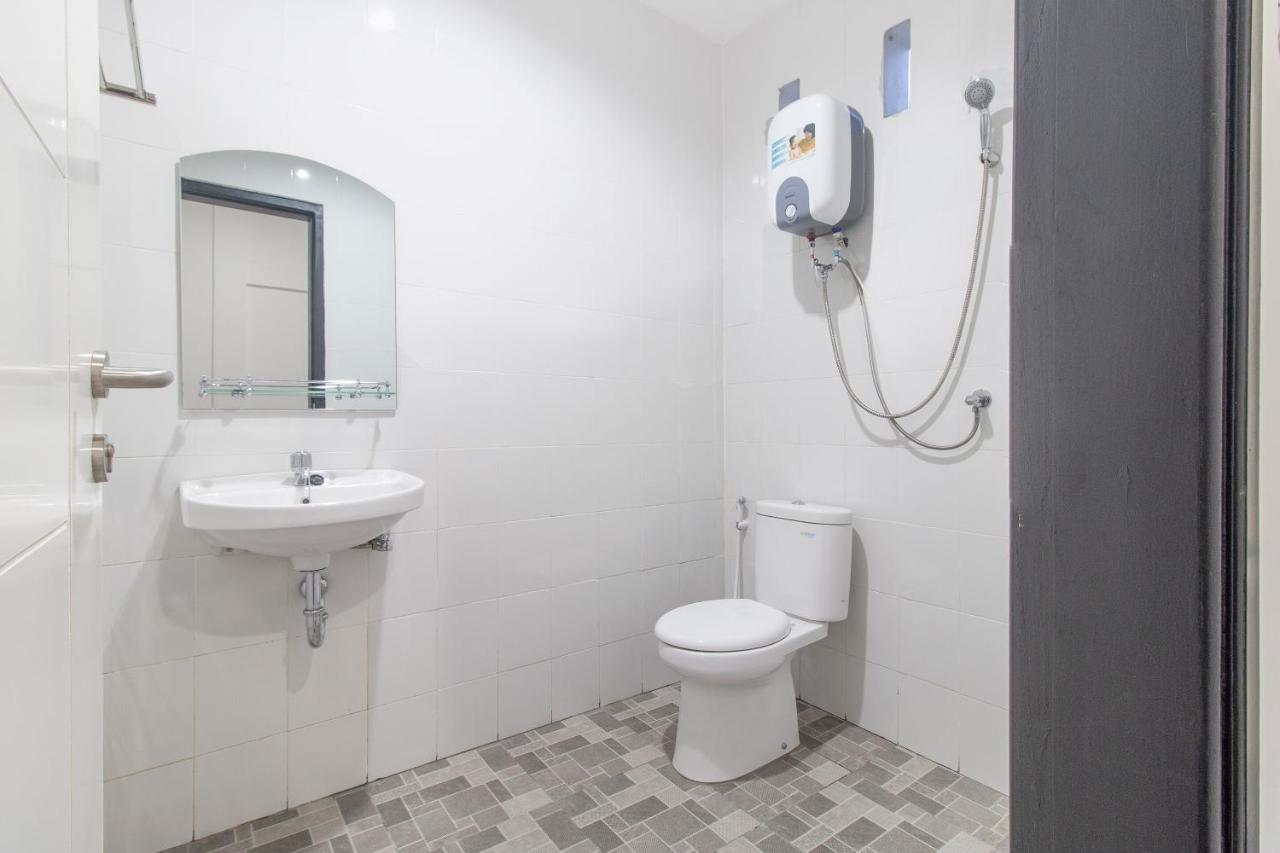 Cozy Stay Kupang Kupang  Dış mekan fotoğraf
