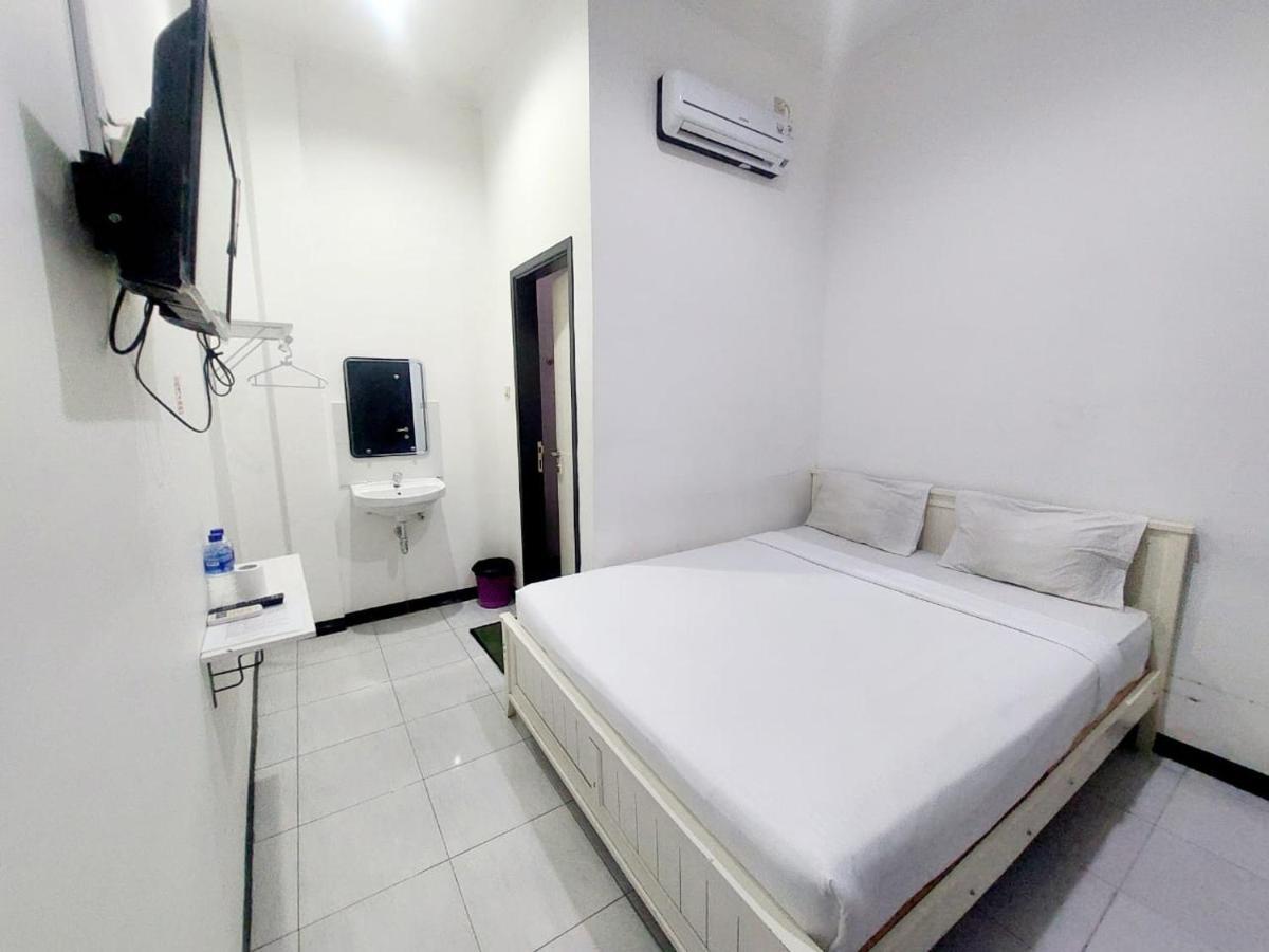 Cozy Stay Kupang Kupang  Dış mekan fotoğraf