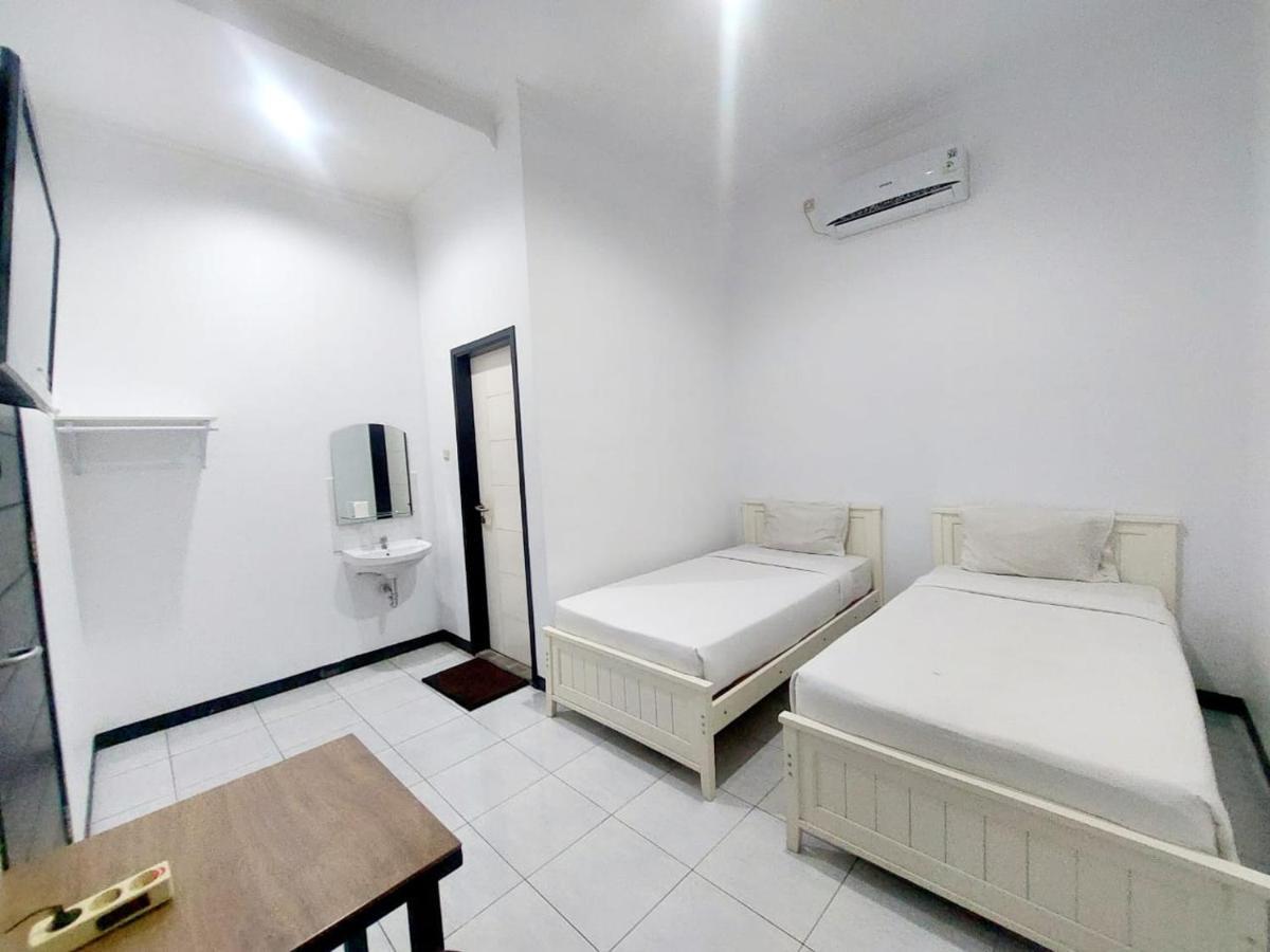 Cozy Stay Kupang Kupang  Dış mekan fotoğraf