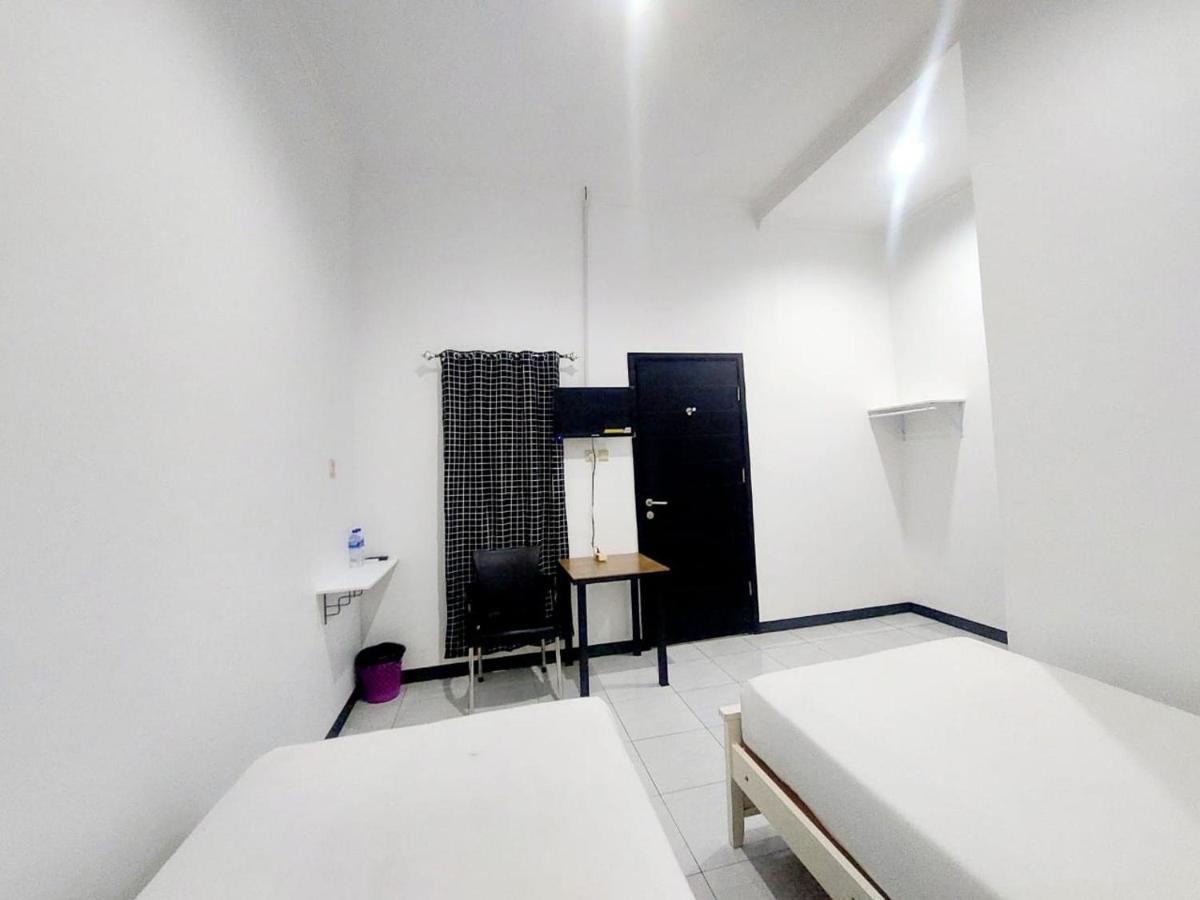 Cozy Stay Kupang Kupang  Dış mekan fotoğraf