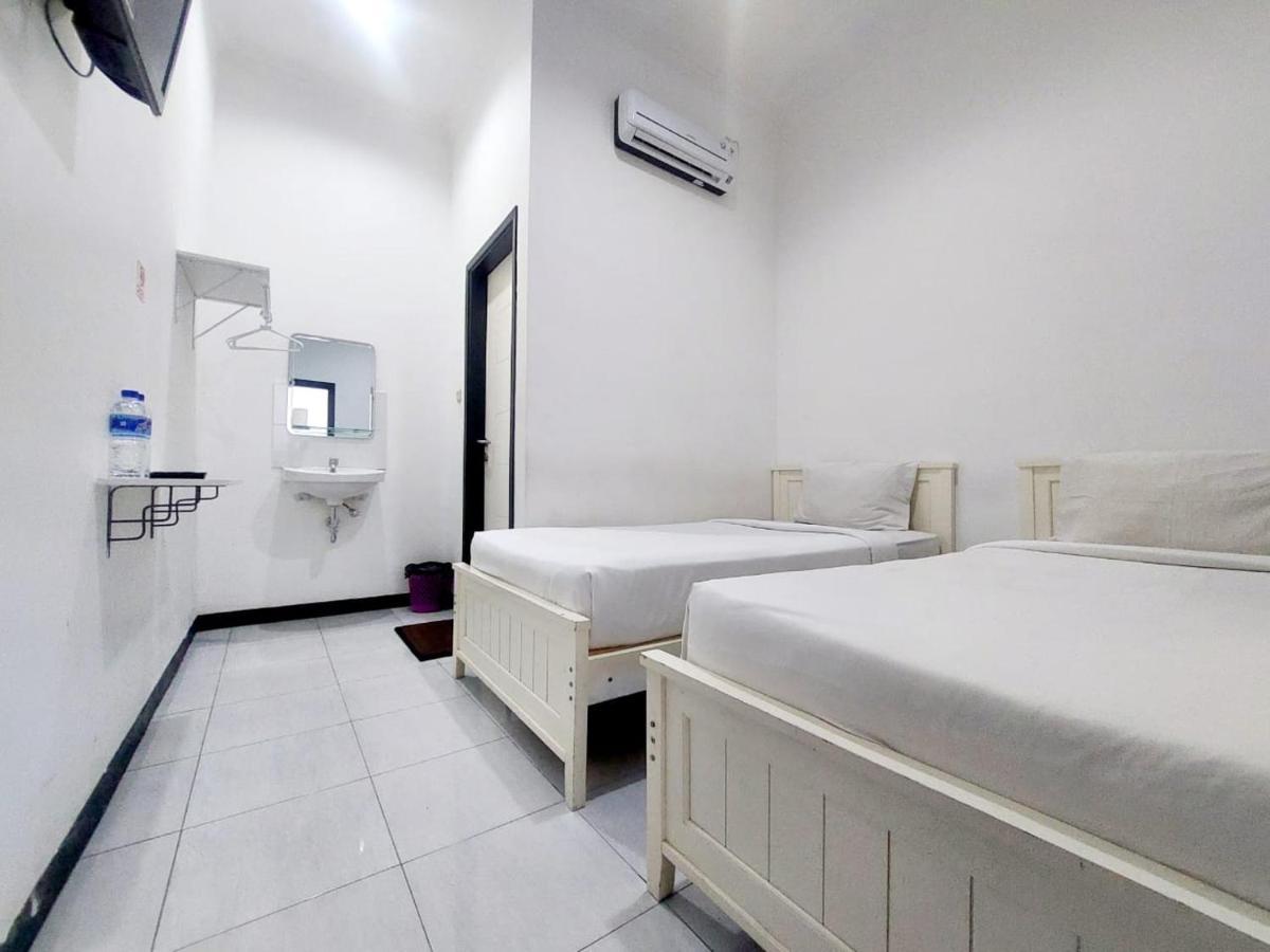 Cozy Stay Kupang Kupang  Dış mekan fotoğraf