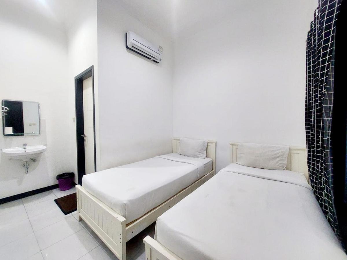Cozy Stay Kupang Kupang  Dış mekan fotoğraf