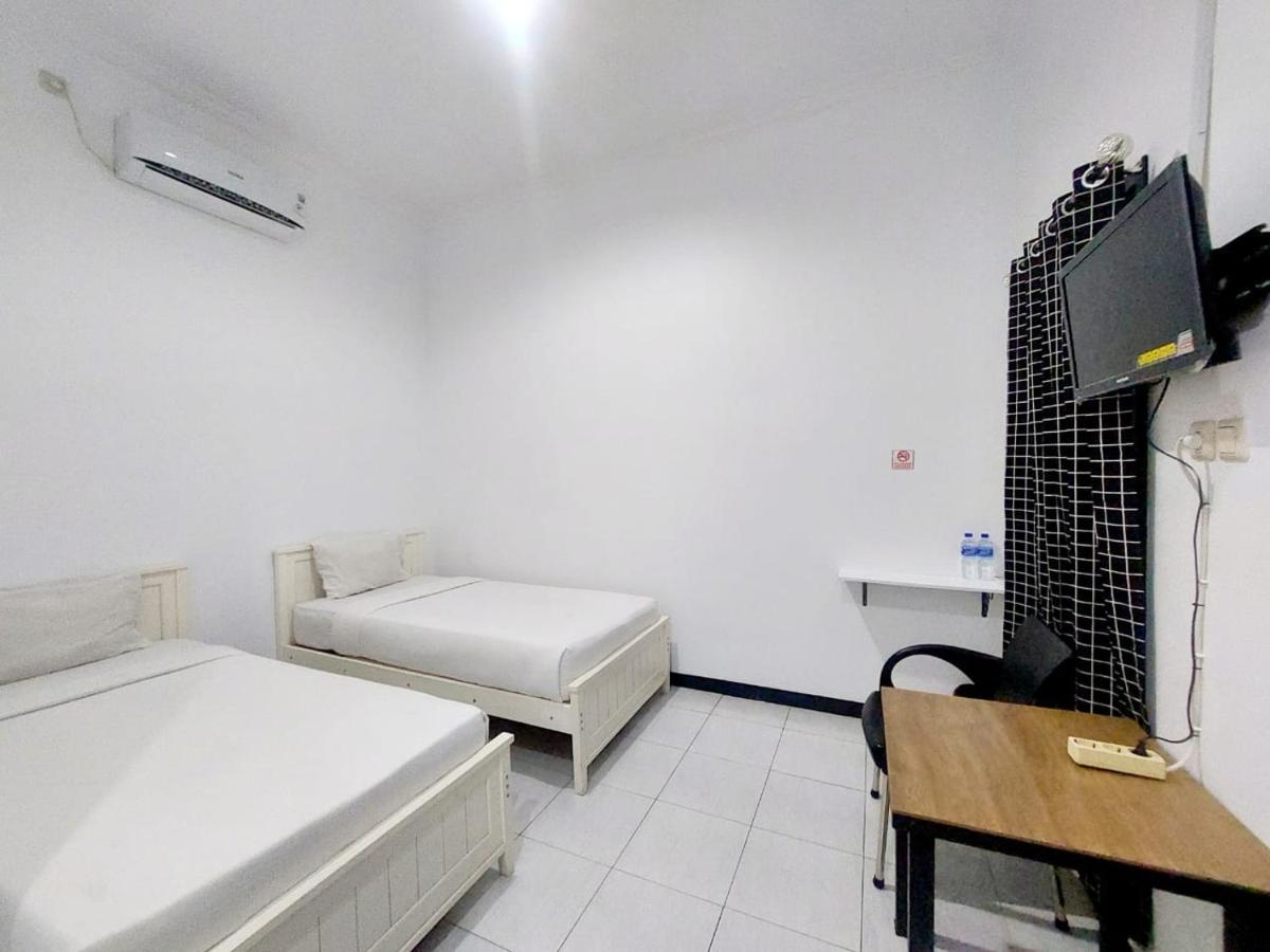 Cozy Stay Kupang Kupang  Dış mekan fotoğraf
