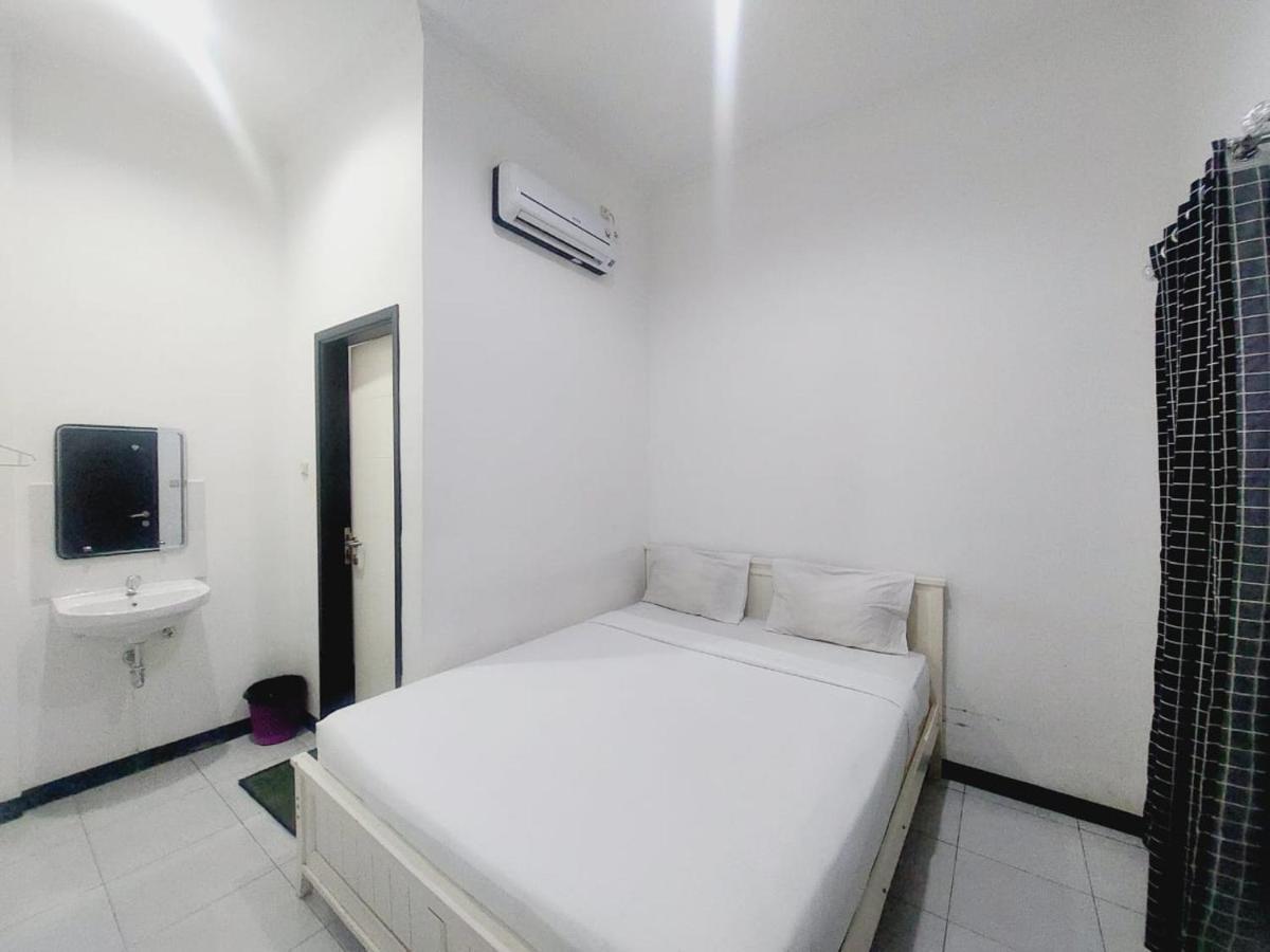 Cozy Stay Kupang Kupang  Dış mekan fotoğraf