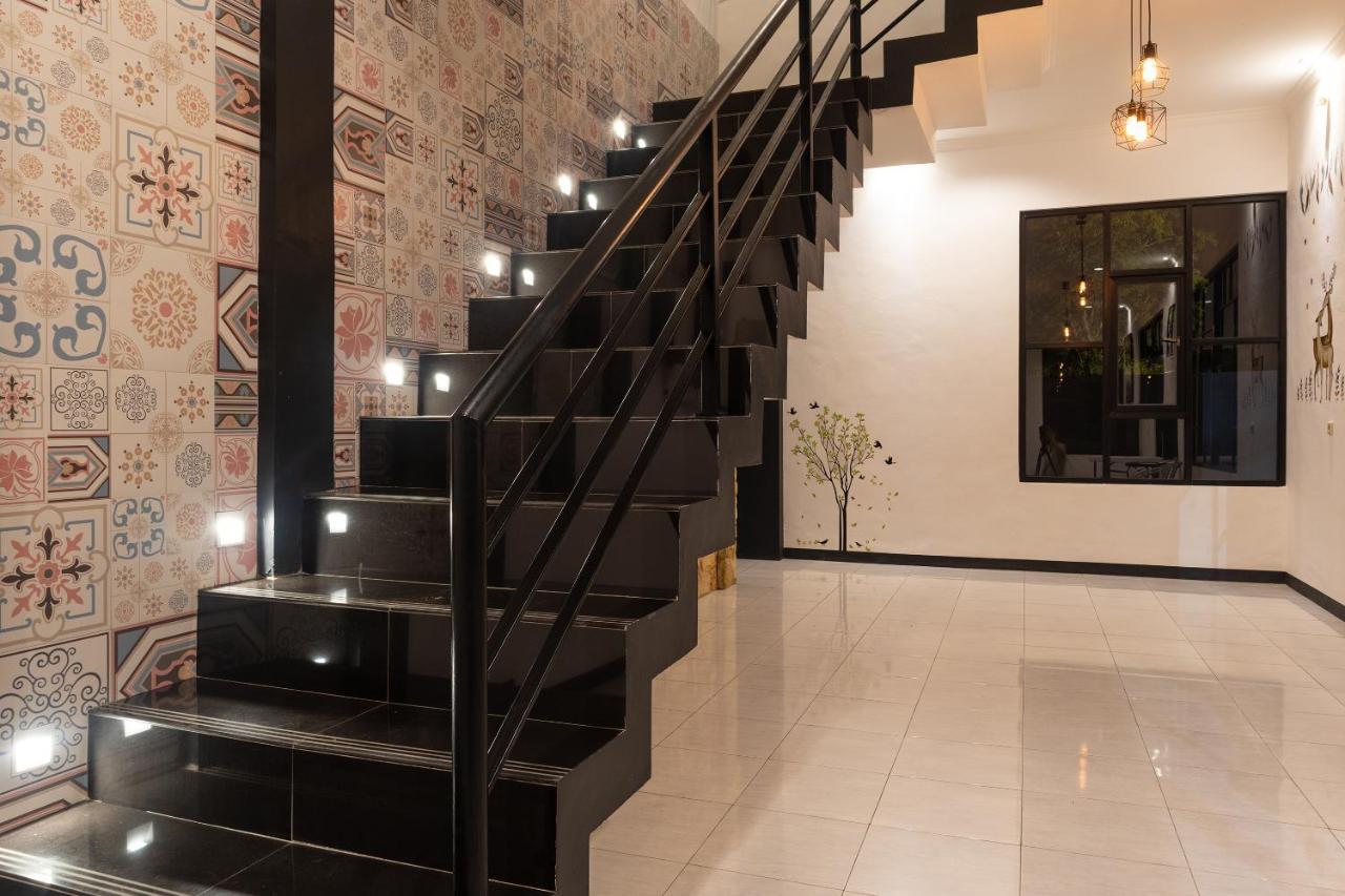 Cozy Stay Kupang Kupang  Dış mekan fotoğraf